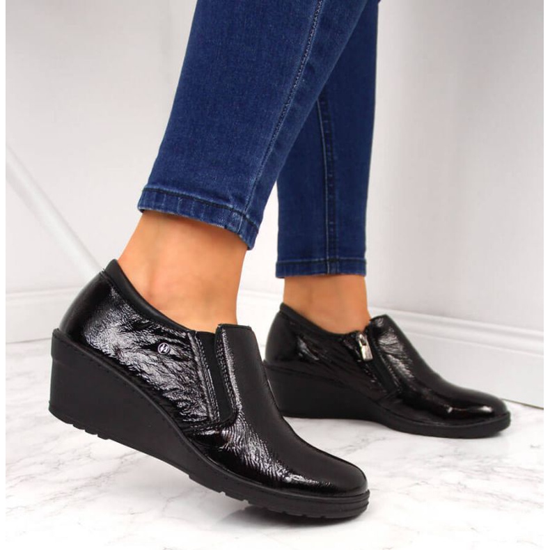 Półbuty skórzane lakierowane Helios W 389 czarne 2