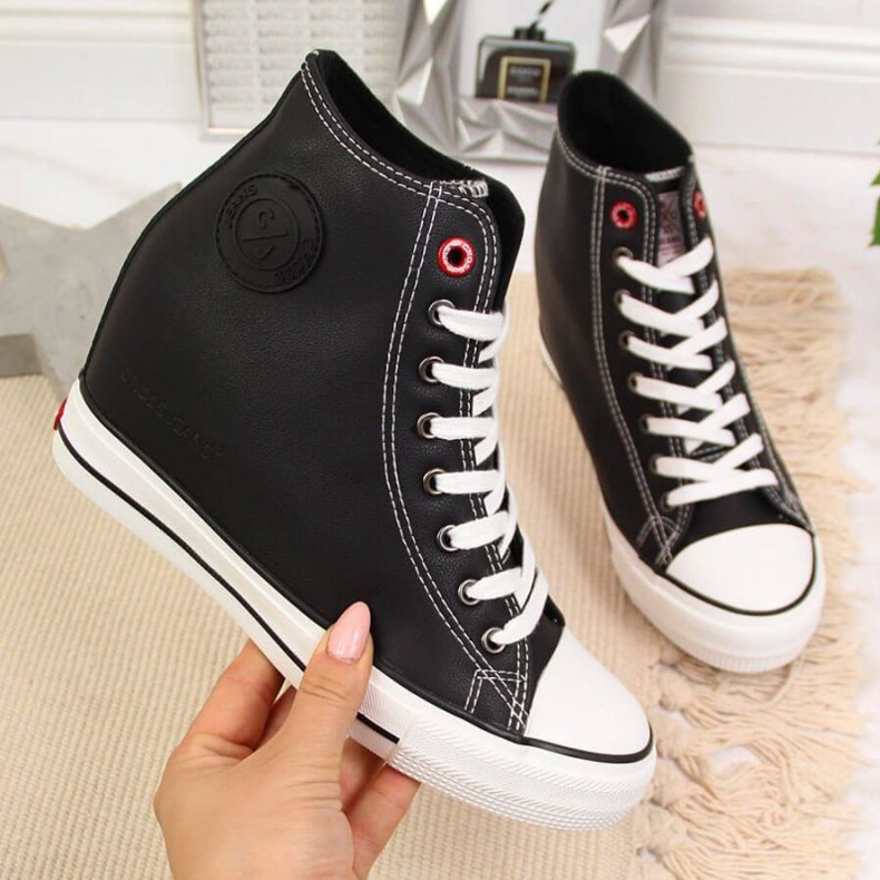 Trampki na koturnie Cross Jeans W II2R4025C czarne białe 1