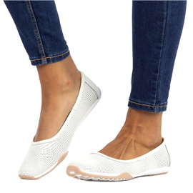 Skórzane balerinki ażurowe białe Filippo DP3681/22 WH wielokolorowe 4