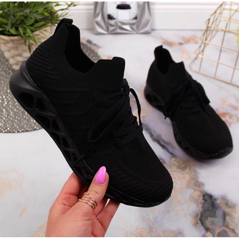 Buty sportowe McKeylor W JAN84A czarne 1