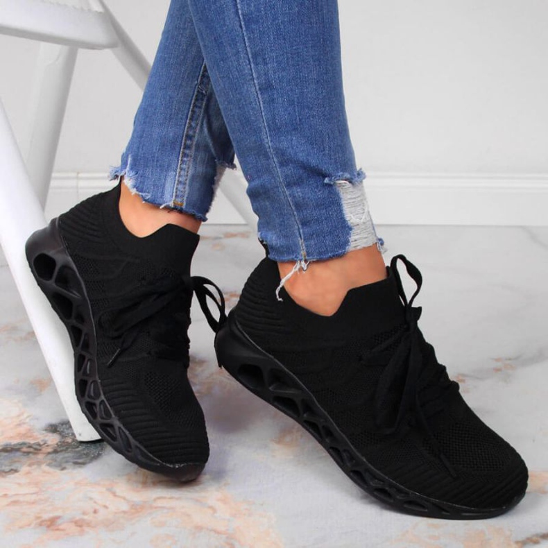 Buty sportowe McKeylor W JAN84A czarne 2