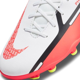 Buty piłkarskie Nike Phantom GT2 Club Dynamic Fit FG/MG Jr DC0822 167 białe 4