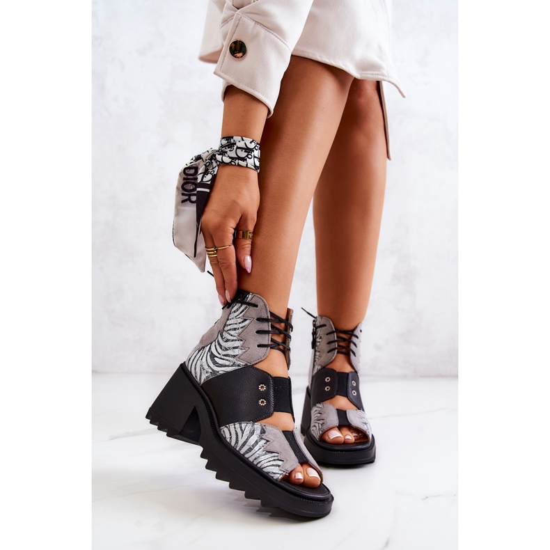 Skórzane Botki Na Suwak Maciejka 05321-03 Szaro-Czarne srebrny 1