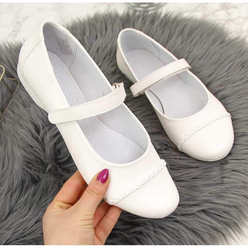 Baleriny na rzep komunijne Kornecki Jr KOR6271A białe 1