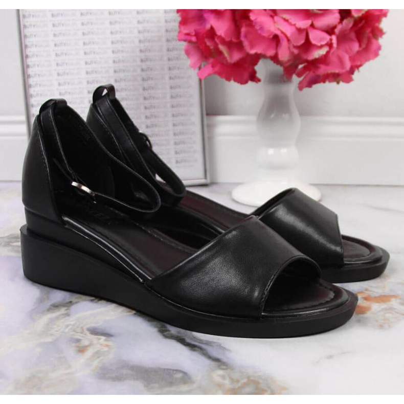 Sandały na koturnie Vinceza W JAN102A czarne 2