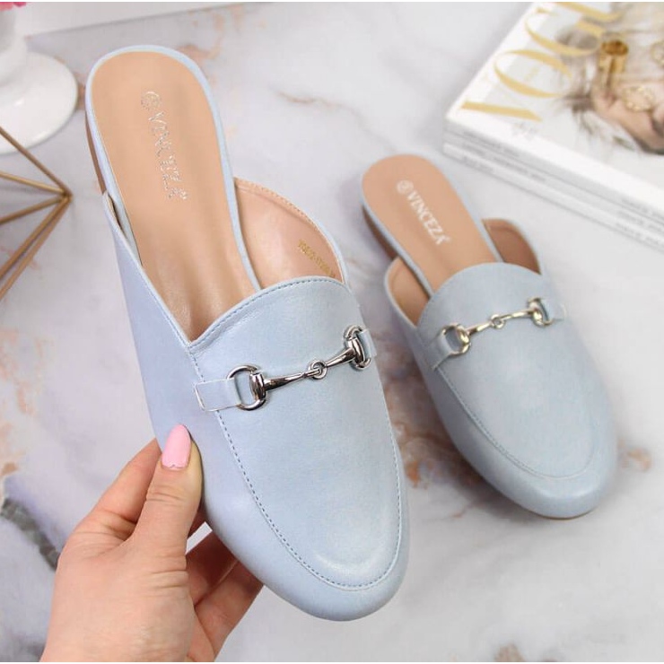 Klapki zabudowane z ozdobą Vinceza W JAN103A błękitne niebieskie 1