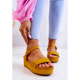 FW1 Zamszowe Sandały Na Platformie Żółte Sariah 1
