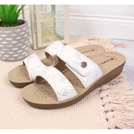 Klapki na rzep Inblu W ARC10A białe 2