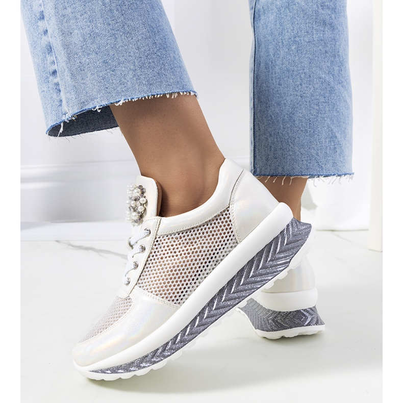 Białe holograficzne sneakersy Saggers 2