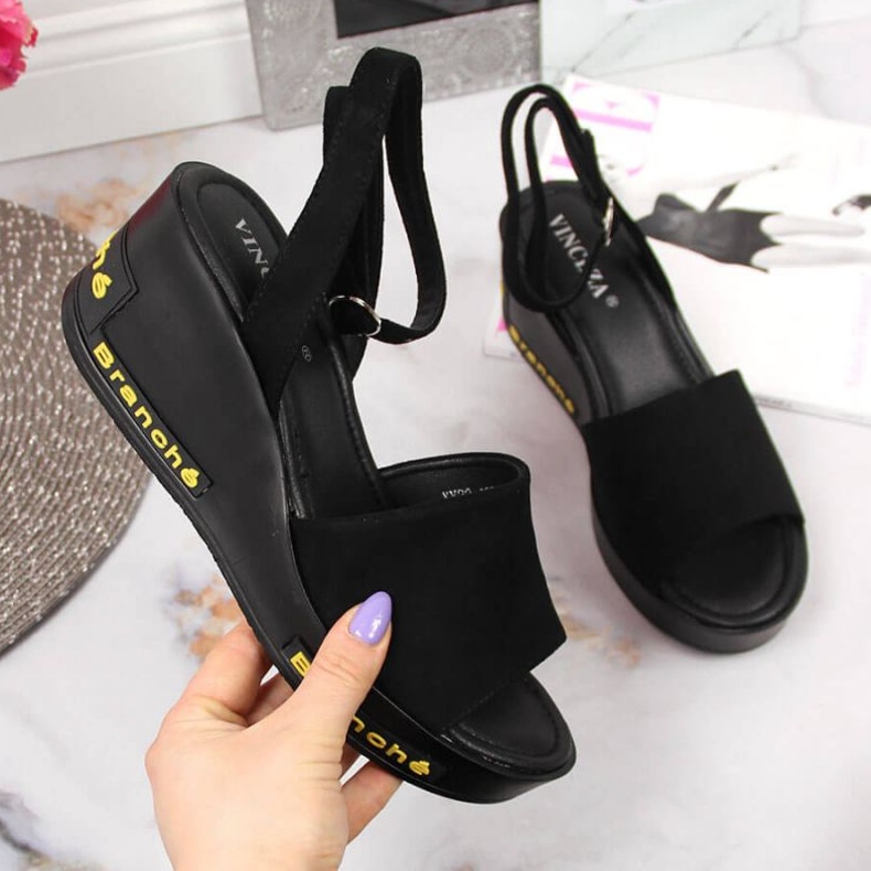 Sandały na koturnie Vinceza W JAN108A czarne 1