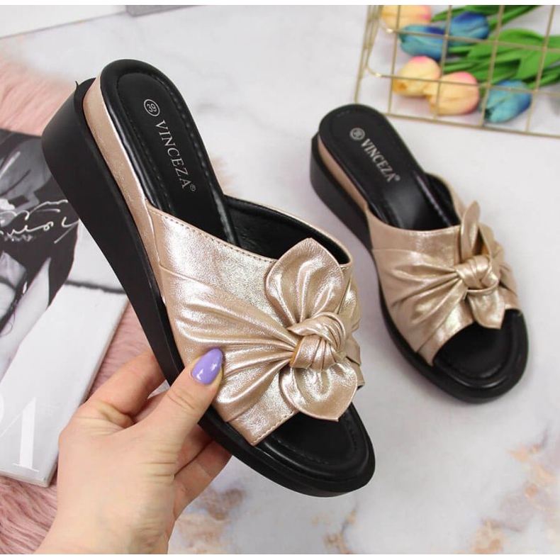 Klapki na koturnie Vinceza W JAN115A złote złoty 1