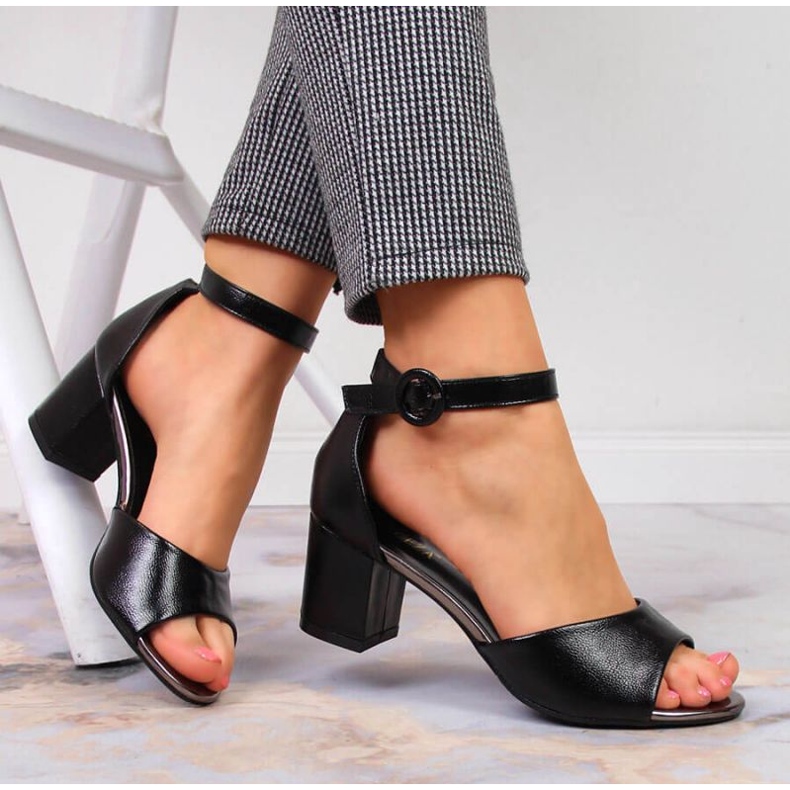 Sandały na słupku Vinceza W JAN96A czarne 2