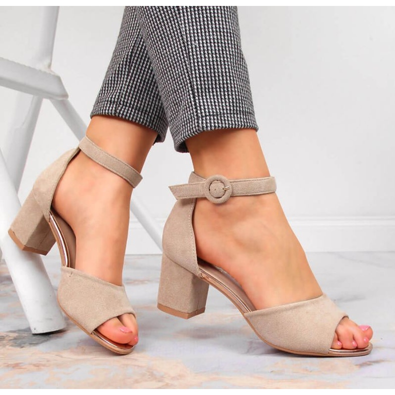 Sandały na słupku Vinceza W JAN96D beżowe beżowy 2