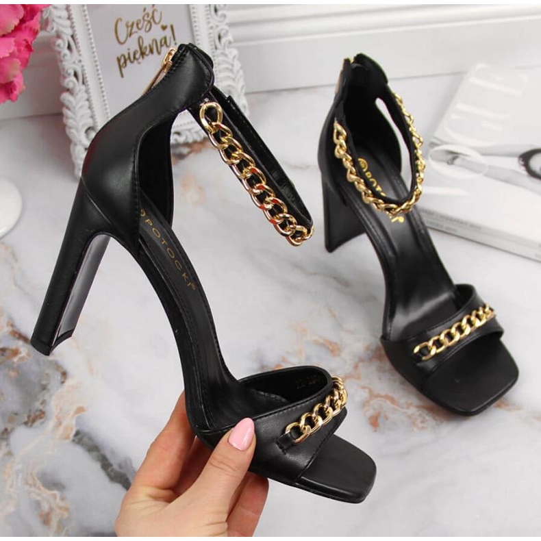 Sandały na słupku z łańcuszkiem Potocki W WOL70A czarne 1