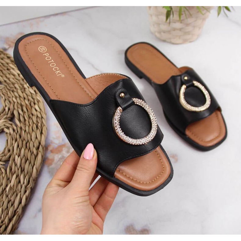 Klapki z ozdobą Potocki W WOL74A czarne 1