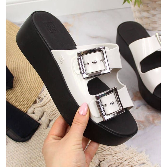 Klapki gumowe na platformie Zaxy W INT1707 białe 1