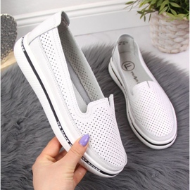 Buty skórzane ażurowe Filippo W PAW342 białe 1