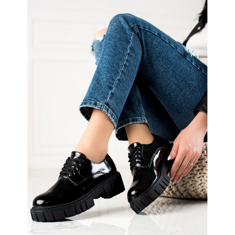 Czarne półbuty na platformie La.Fi 1