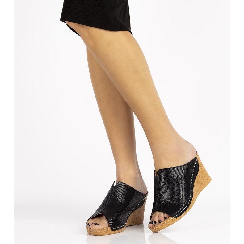 Klapki Filippo DK786/19 Bk Black czarne 1