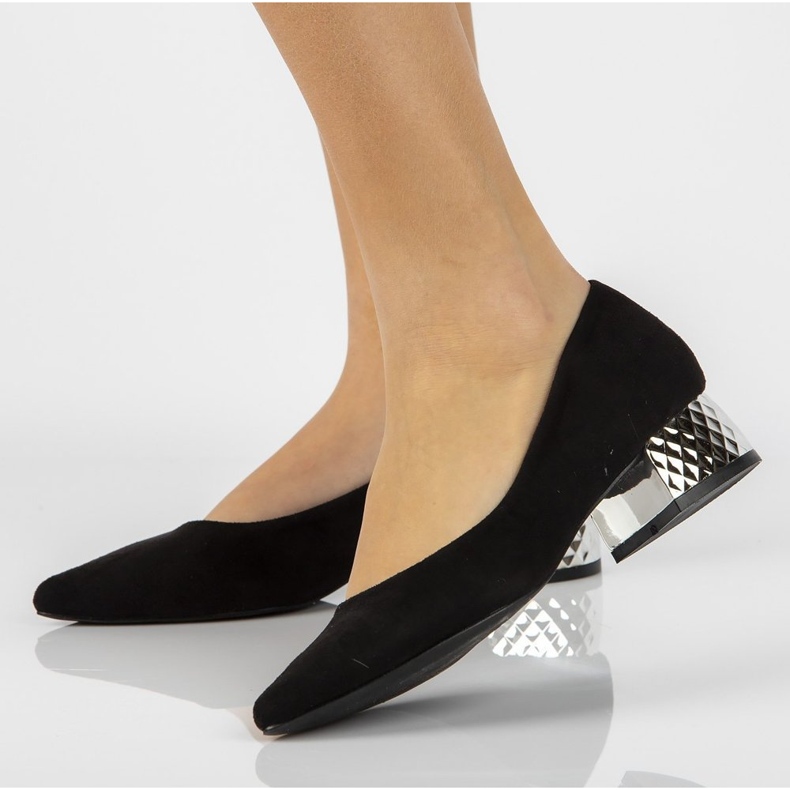 Czółenka na obcasie FILIPPO DP2101/21 Bk czarne 1