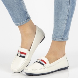 Skórzane mokasyny Filippo DP1406/21 Wh białe 1