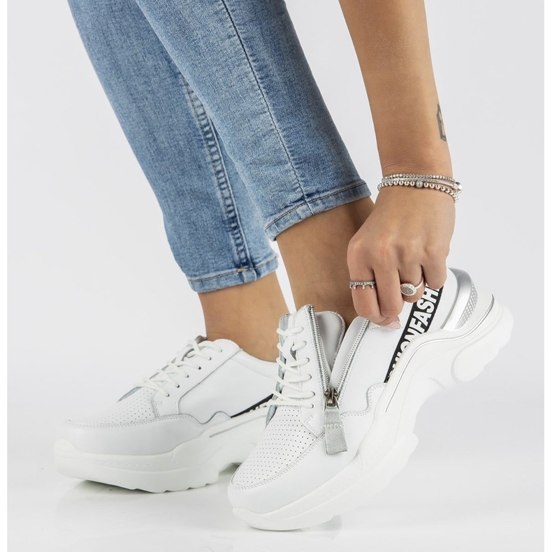 Skórzane Sneakersy Filippo DP2057/21 Wh białe 1