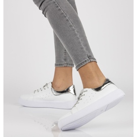 Skórzane półbuty Filippo DP2157/21 Wh białe 1