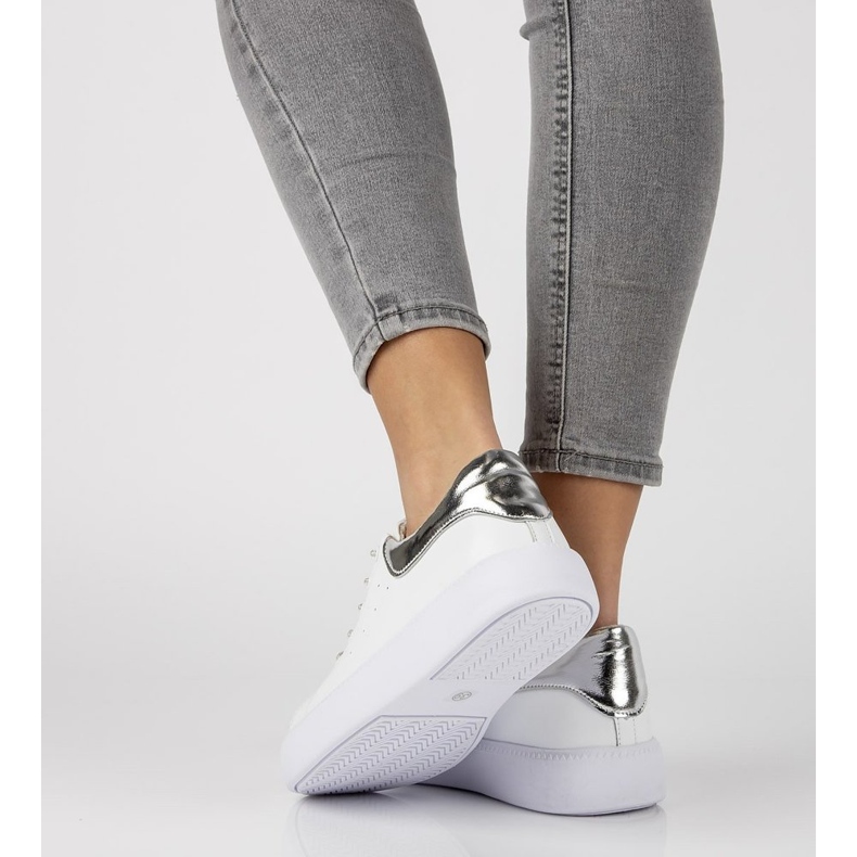 Skórzane półbuty Filippo DP2157/21 Wh białe 2