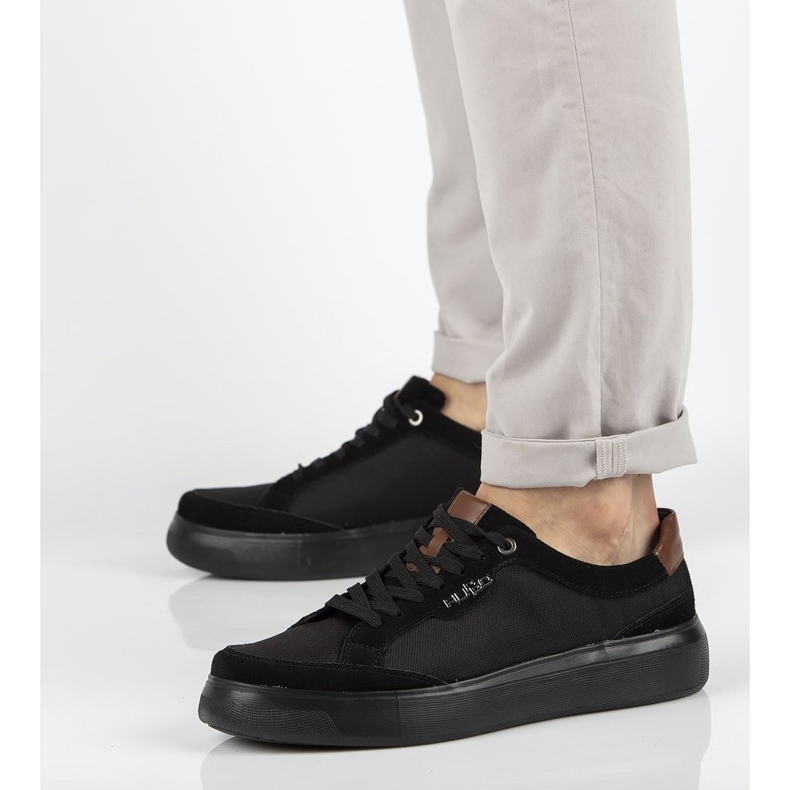 Skórzane półbuty Filippo MP2398/21 Bk czarne 2