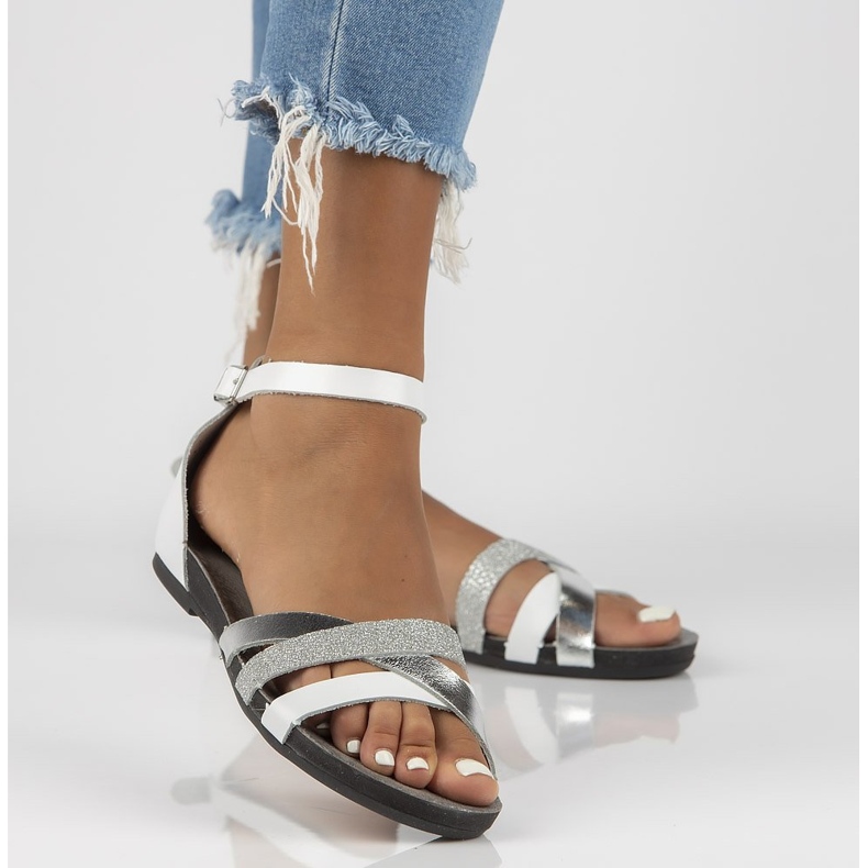 Skórzane sandały Filippo 40225 biało-srebrne białe srebrny 1