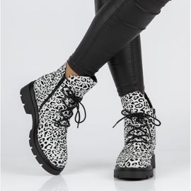 Botki Filippo DBT3071/21 Wh białe czarne 2