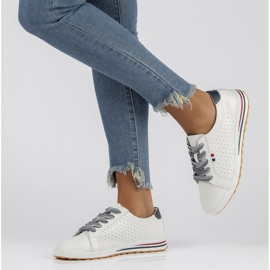 Skórzane półbuty Filippo DP3509/22 Wh białe 1