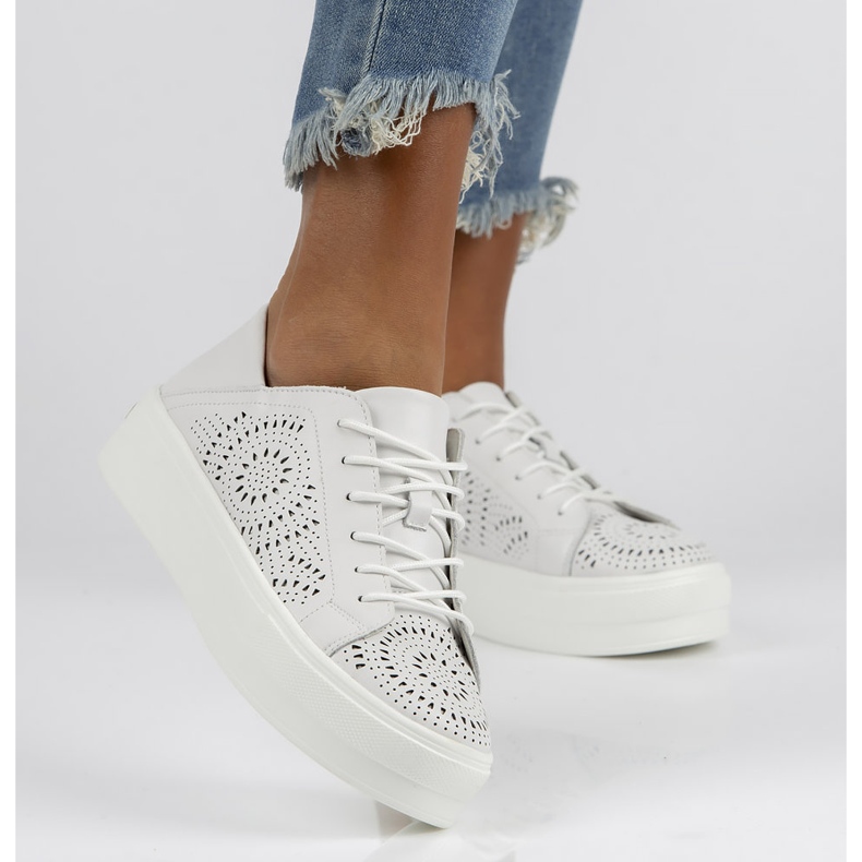 Skórzane półbuty FILIPPO DP3529/22 Wh białe 1