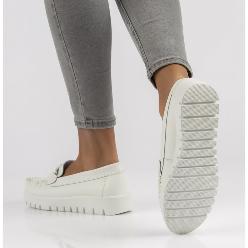 Skórzane mokasyny Filippo DP3334/22 Wh białe 1