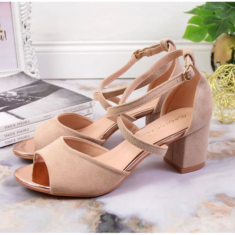 Sandały na słupku Potocki W WOL67B beżowe beżowy 2