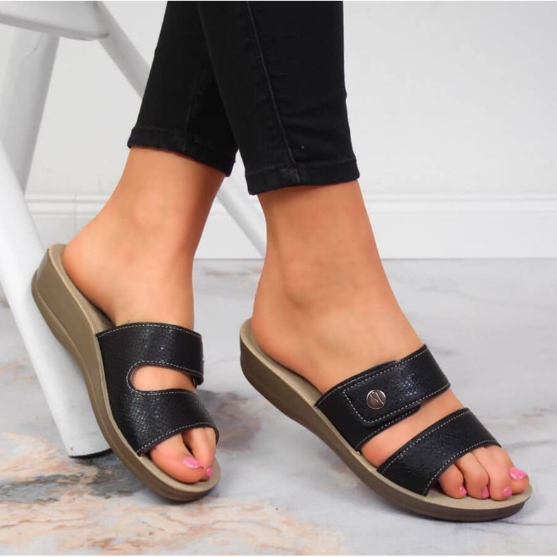 Klapki na rzep Inblu W ARC10B czarne 1