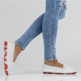 Skórzane mokasyny Filippo DP2037/22 Wh Rd białe 1