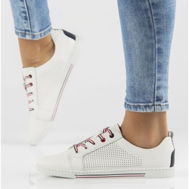 Skórzane półbuty Filippo DP008/22 Wh białe 2