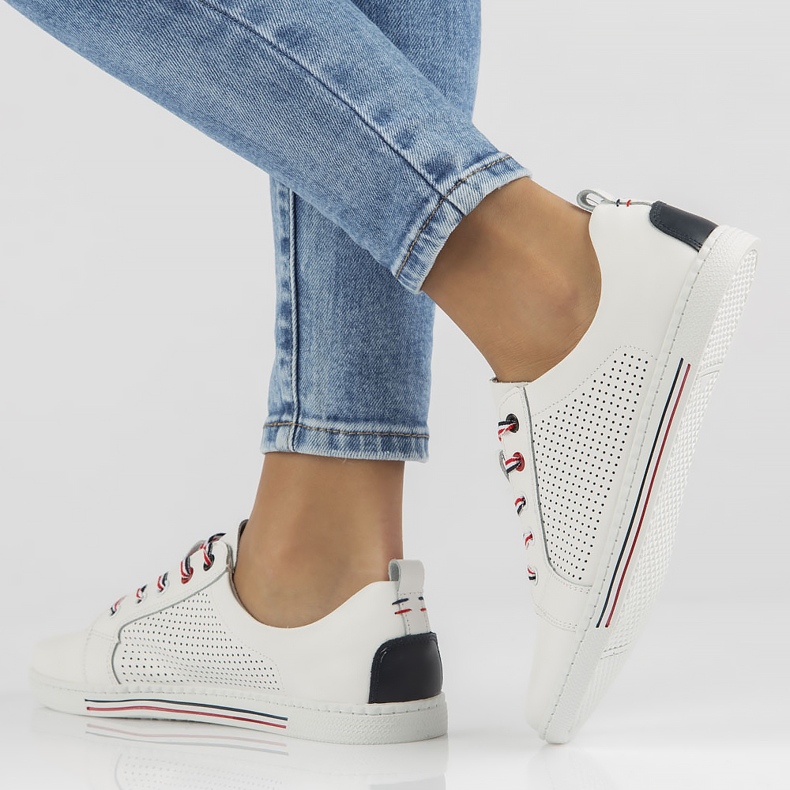 Skórzane półbuty Filippo DP008/22 Wh białe 1