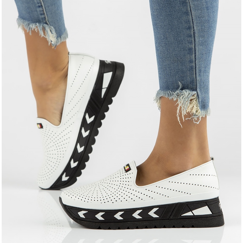 Skórzane półbuty Filippo DP3906/22 Wh białe 1