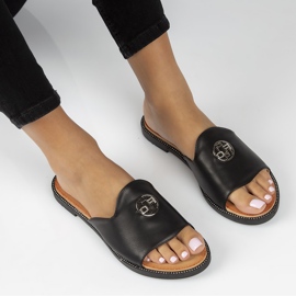 Klapki Filippo DK3668/22 Bk czarne 2