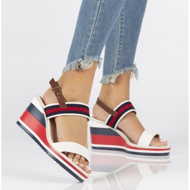 Sandały na koturnie Filippo DS2094/22 Wh Nv białe czerwone granatowe 2