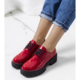 Czerwone lakierowane półbuty Eileen 1