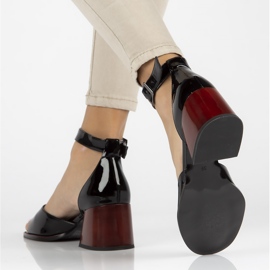 Skórzane sandały Filippo DS3723/22 Bk czarne 1