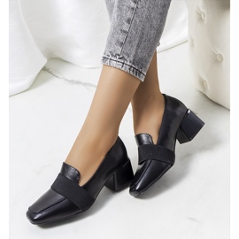 Czarne półbuty na słupku Thoma 1