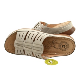 Klapki damskie z ażurowym wzorem Evento 22SD98-4536 szare 5