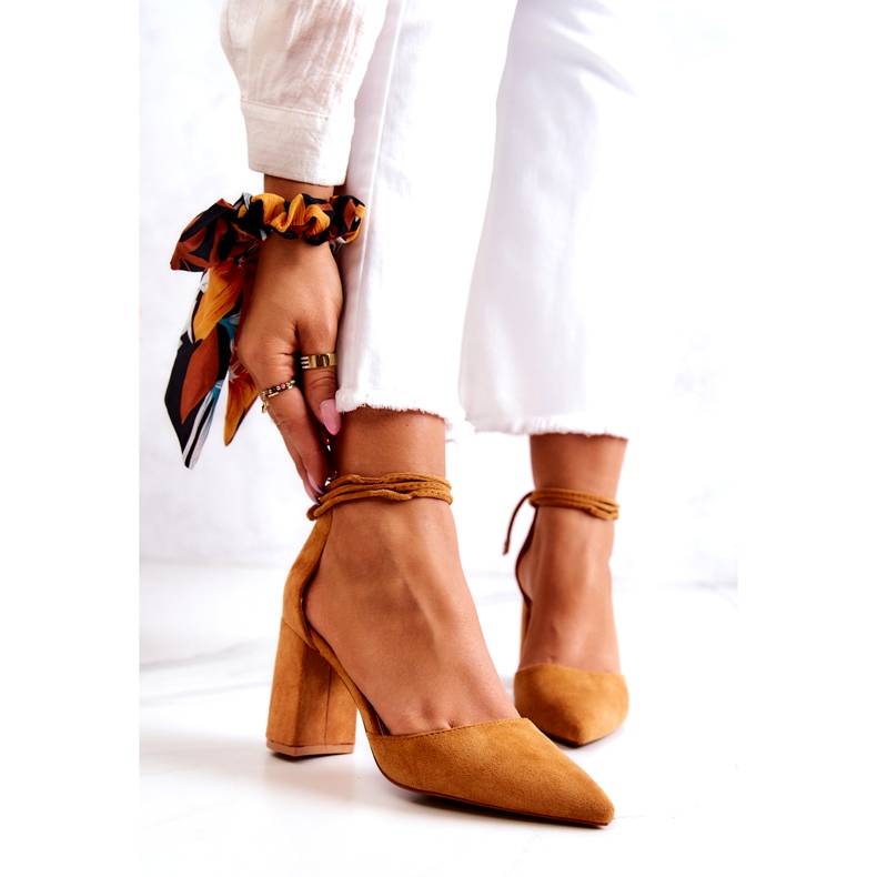 FB2 Czółenka Na Słupku Wiązane Camel Lettice brązowe żółte 1