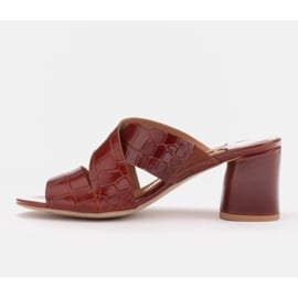 Marco Shoes Skórzane klapki damskie ze skóry w pocięte pasy czerwone 3