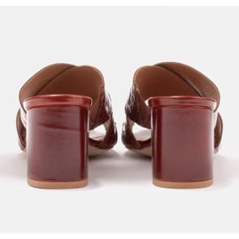 Marco Shoes Skórzane klapki damskie ze skóry w pocięte pasy czerwone 4