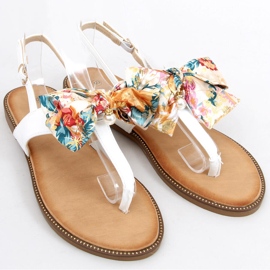 Sandałki japonki z kokardą Odette White białe 1